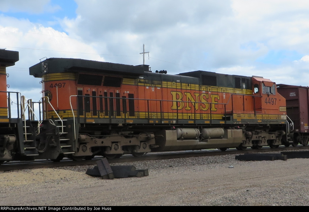 BNSF 4497